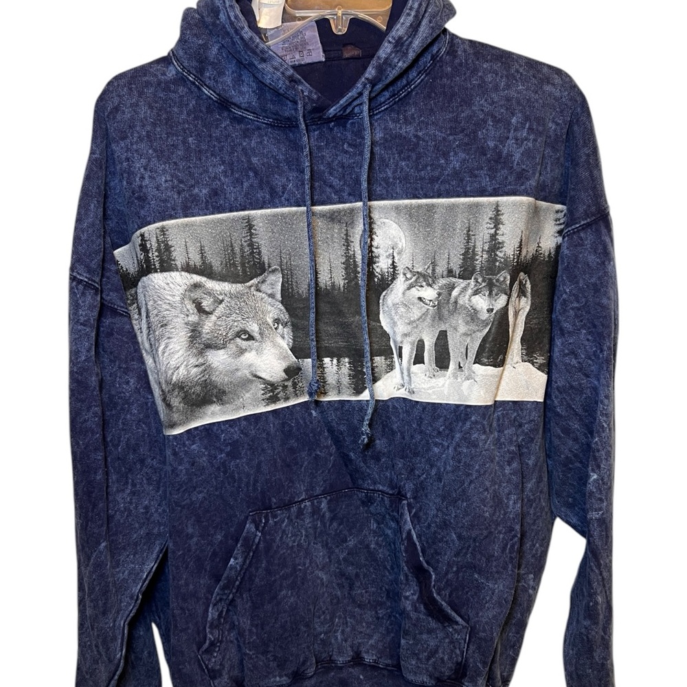 New blue stonewashed wolves hoodie by “color your life” size 2 XL XXL